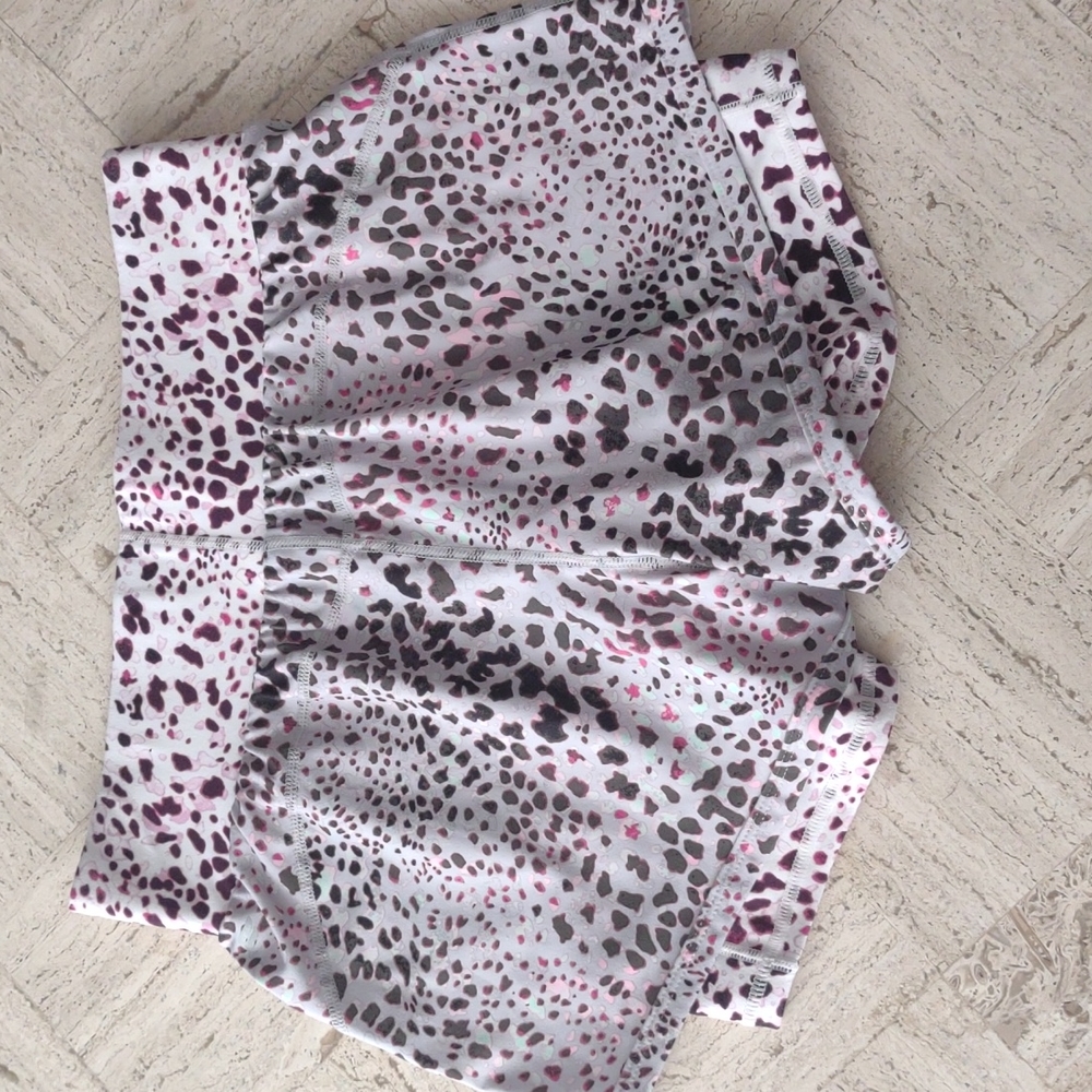 Fabletics Shorts - image 2